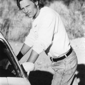 Viggo Mortensen in Vanishing Point behind the scenes