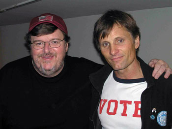 Michael Moore & Viggo Mortensen, Columbus OH 30-Oct-2004