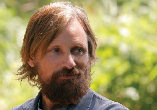 portrait of Viggo Mortensen in Captain Fantastic