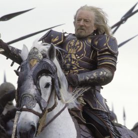 Bernard Hill as Theoden with Snowmane in The Return of the King